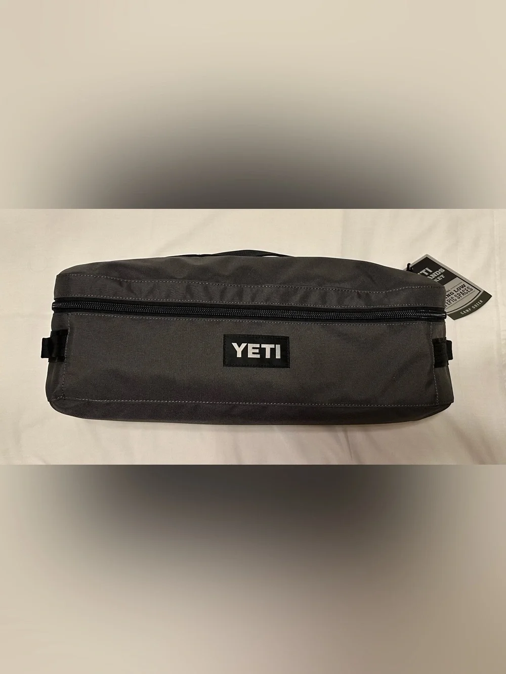NWT and Box Never Used Retired Yeti Camp Green Lowlands Blanket